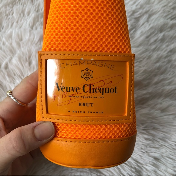 VEUVE CLICQUOT • Brut Champagne Cooler Ice Jacket / Carrier - Picture 5 of 12